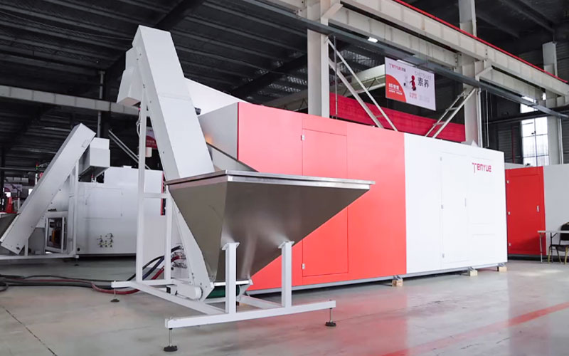 High Speed Servo PET Blow Molding Machine